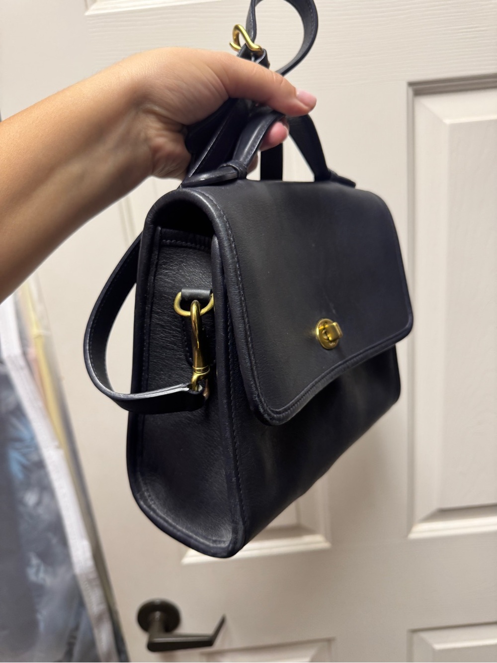 Vintage Coach Court Bag 9870 Dark Navy Blue Leather Crossbody – Made in USA